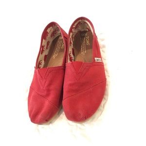 Toms Women’s Red Canvas Classics Size 8.5